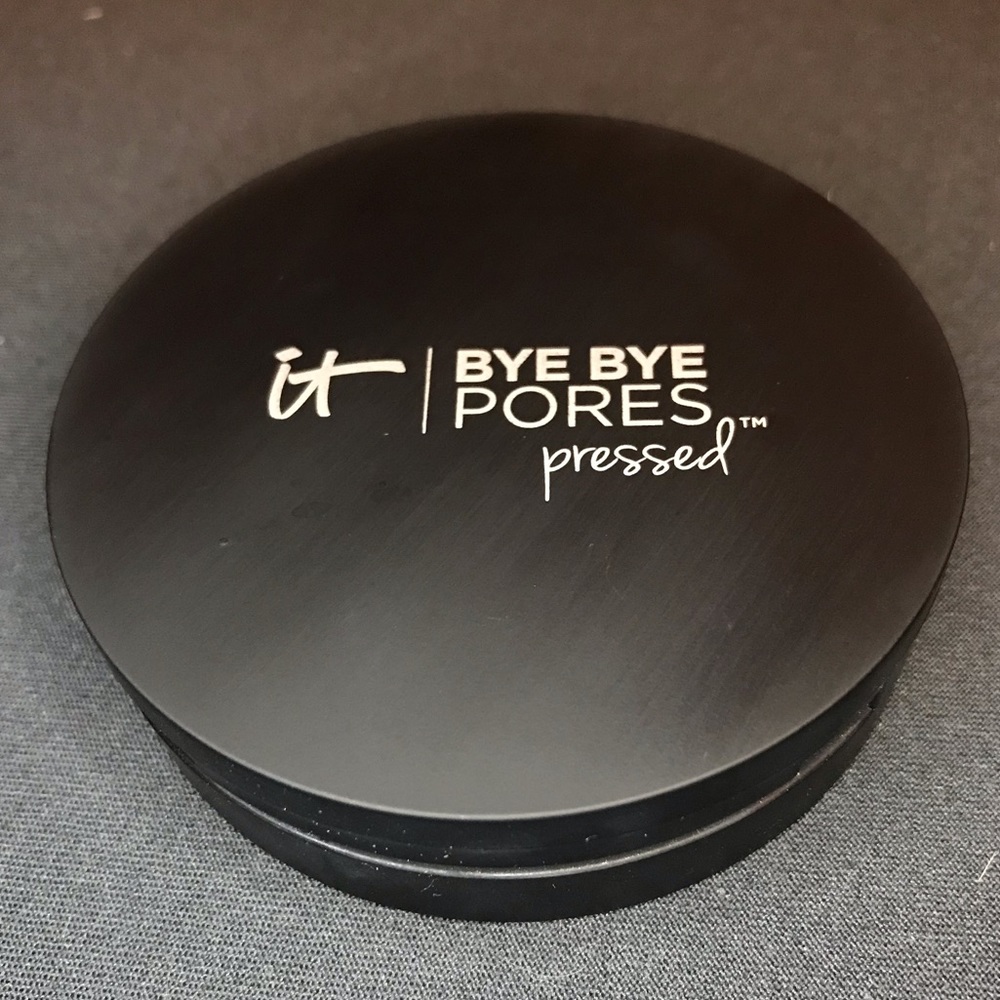 It Cosmetics Pressed Powder